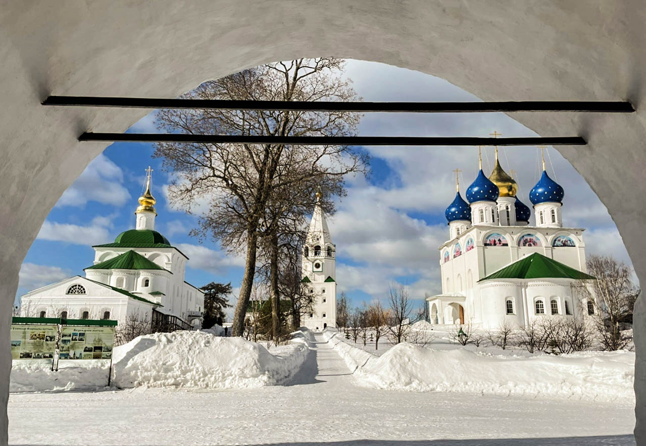 Свято-Успенская Флорищева пустынь в поселке Фролищи - Блог о лучших местах  Нижнего Новгорода и Нижегородской области